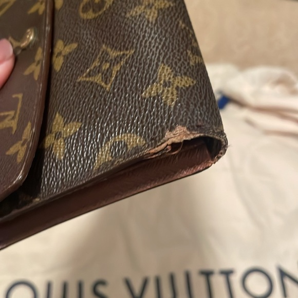 Louis Vuitton wallet - Picture 13 of 16